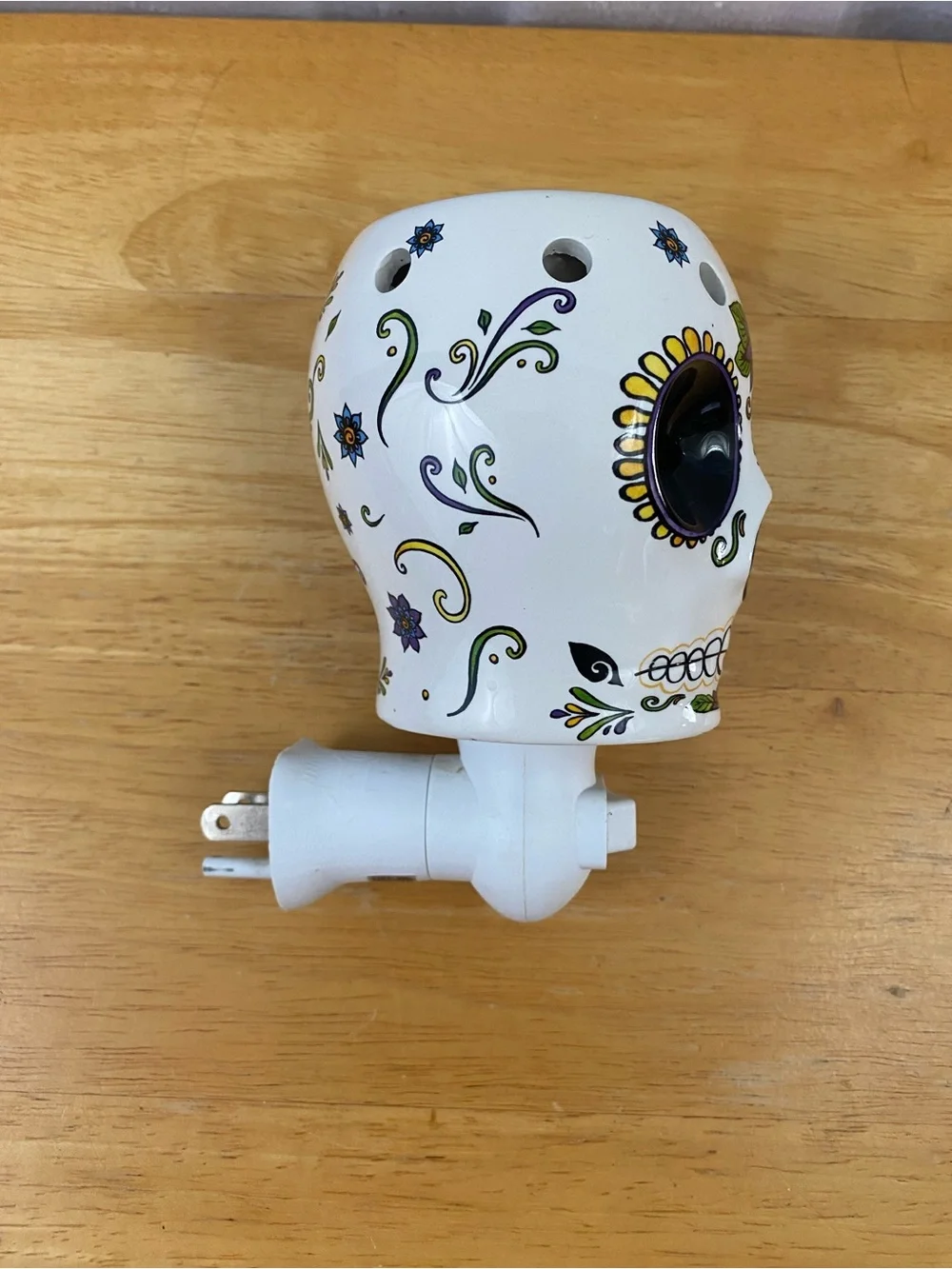 Día de los Muertos / Day of the Dead Sugar Skull PlugIn Wax Warmer